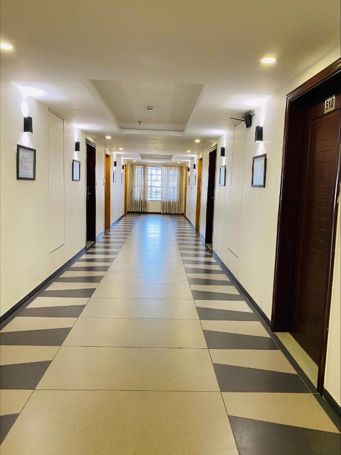 Apricot Hotel , Ahmadábád Kültér fotó