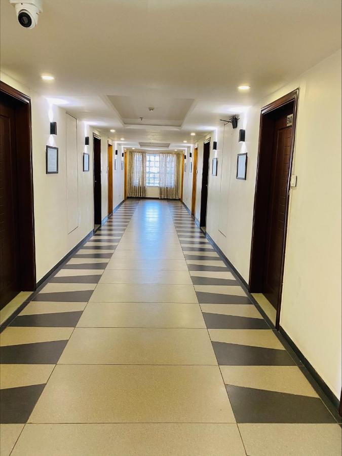 Apricot Hotel , Ahmadábád Kültér fotó