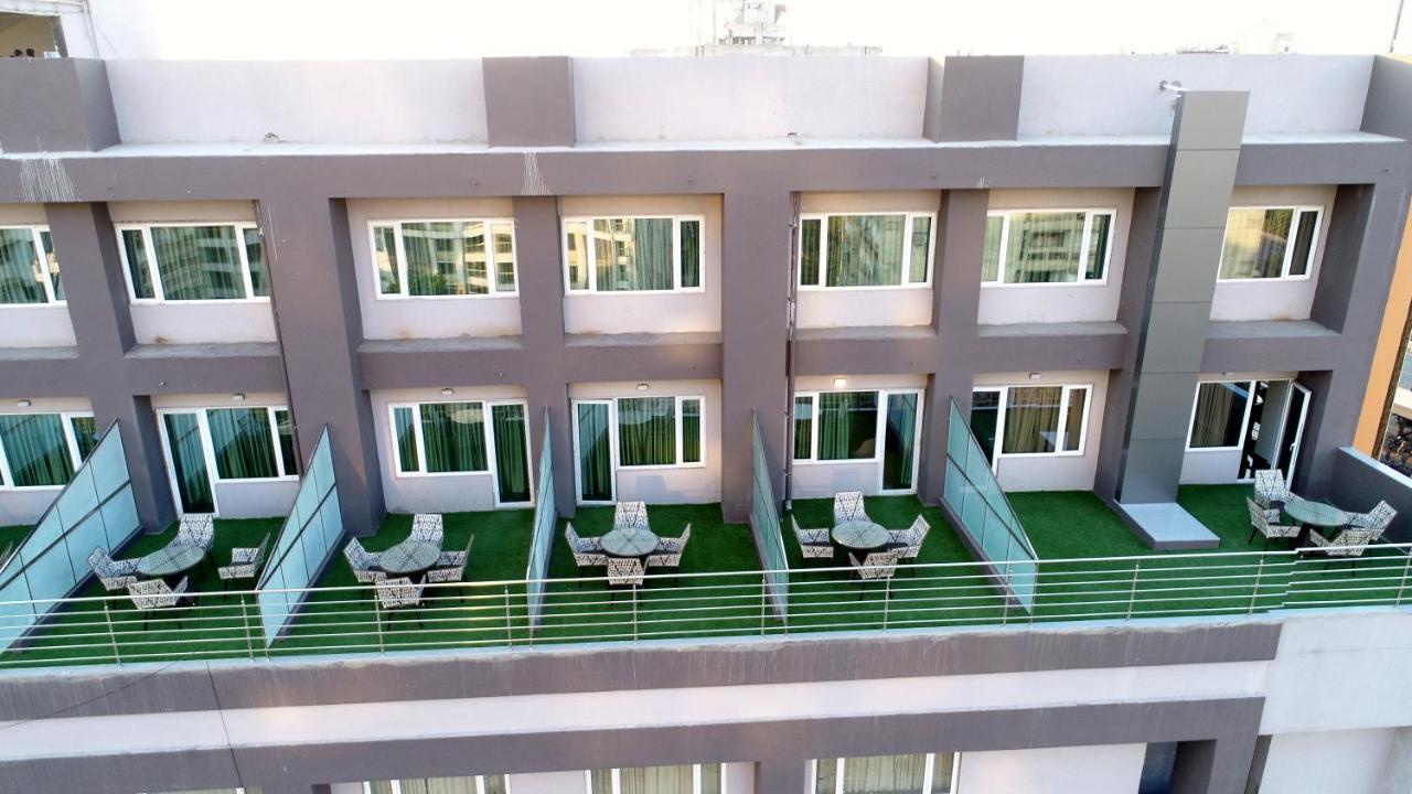 Apricot Hotel , Ahmadábád Kültér fotó